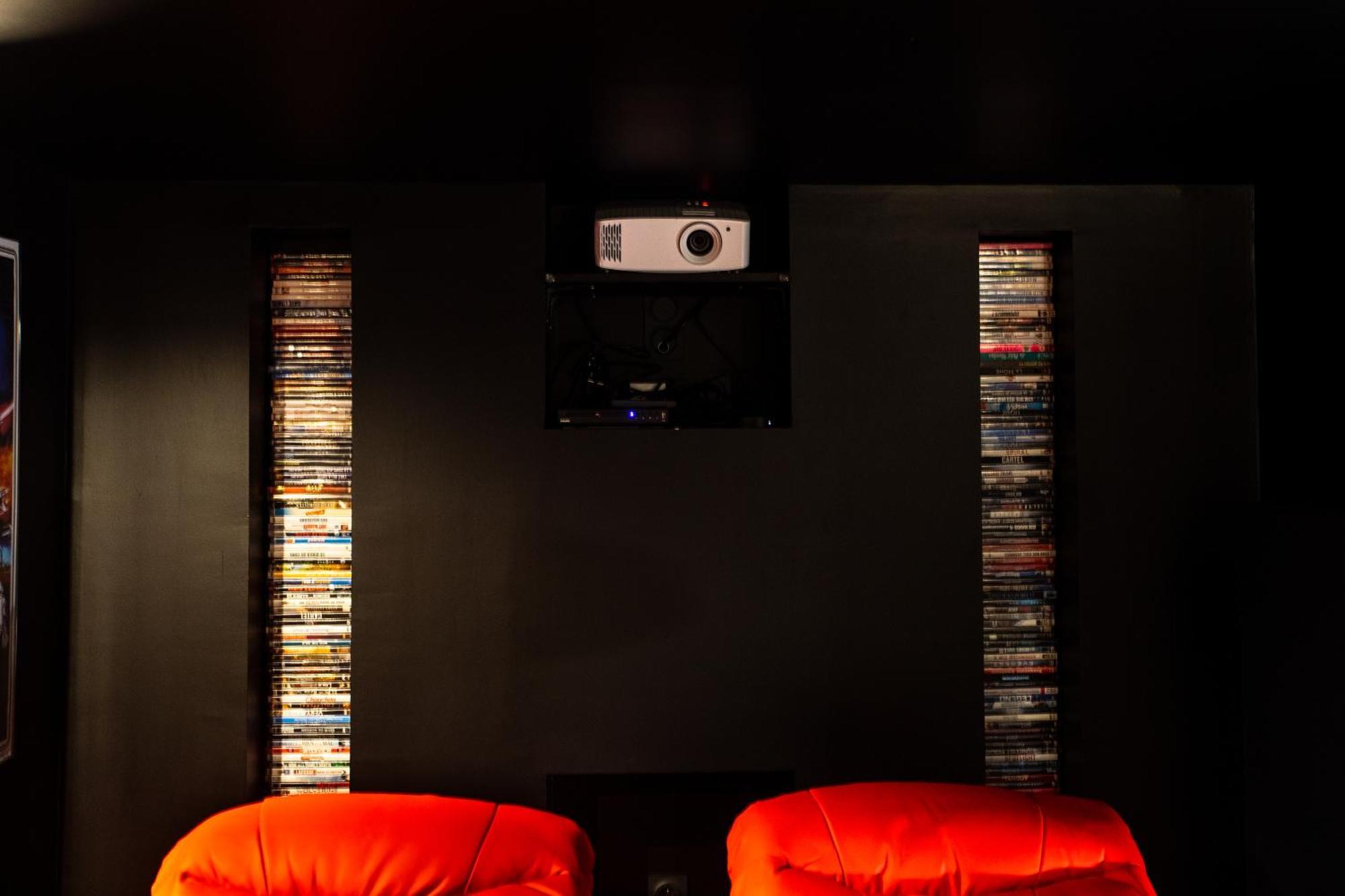 La & Cinema Villa *